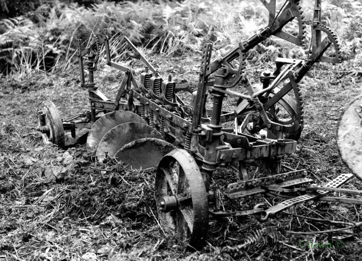 Unidentified disc plough, location and date