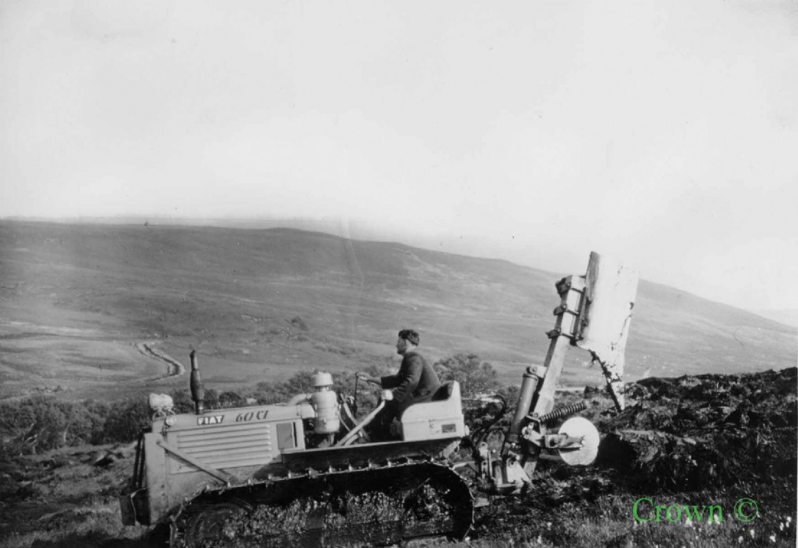 Mounted hydraulic tine plough at Blaven, Skye