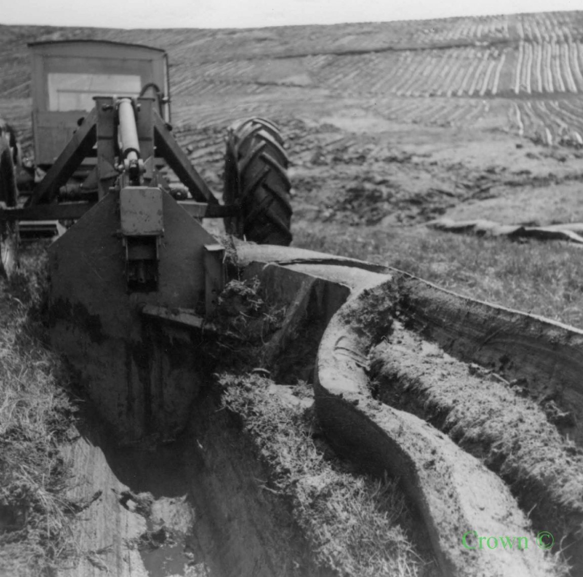Trial of step cutter on single mouldboard plough