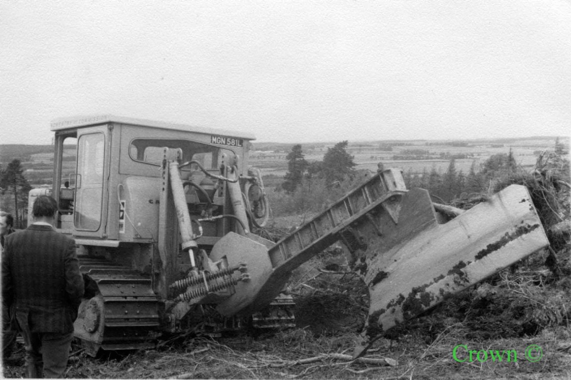 Caterpillar D7 and deep tine plough at Speymouth 