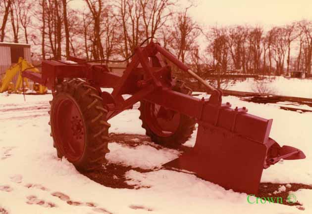 Deep Single tine plough at Parkgate - Offset draw