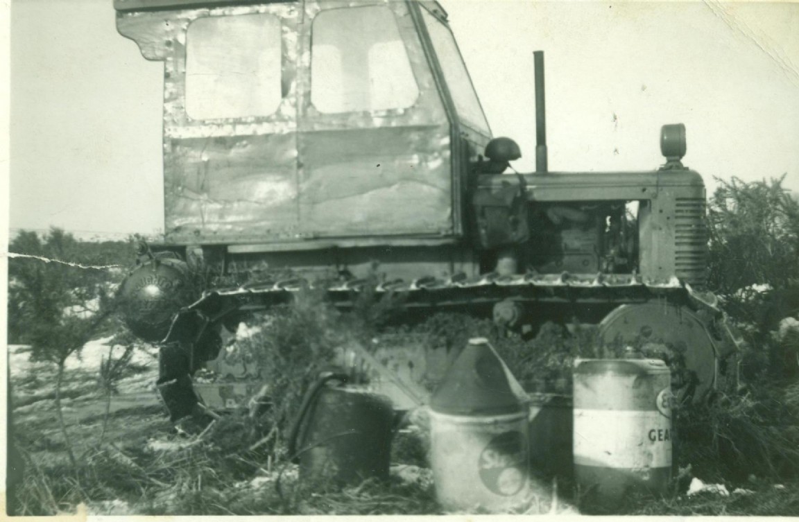 BTD6 Ploughing tractor at Tomintoul bothy