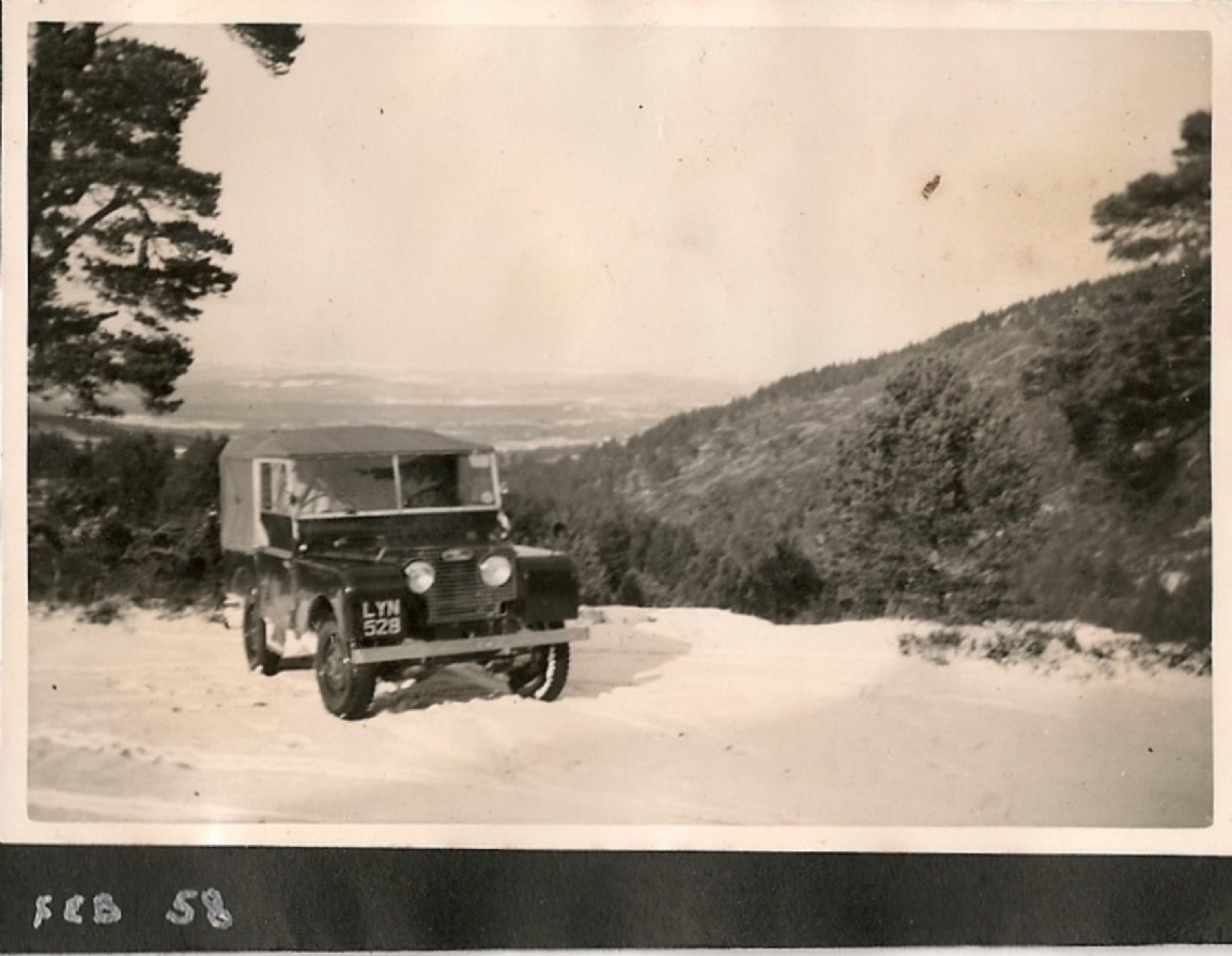 Landrover at Queen&rsquo;s Forest, Glenmore