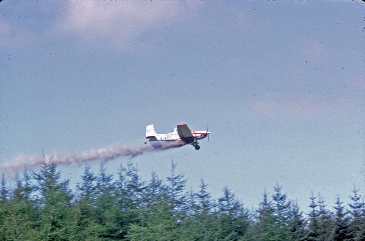 Fix wing aircraft fertilising