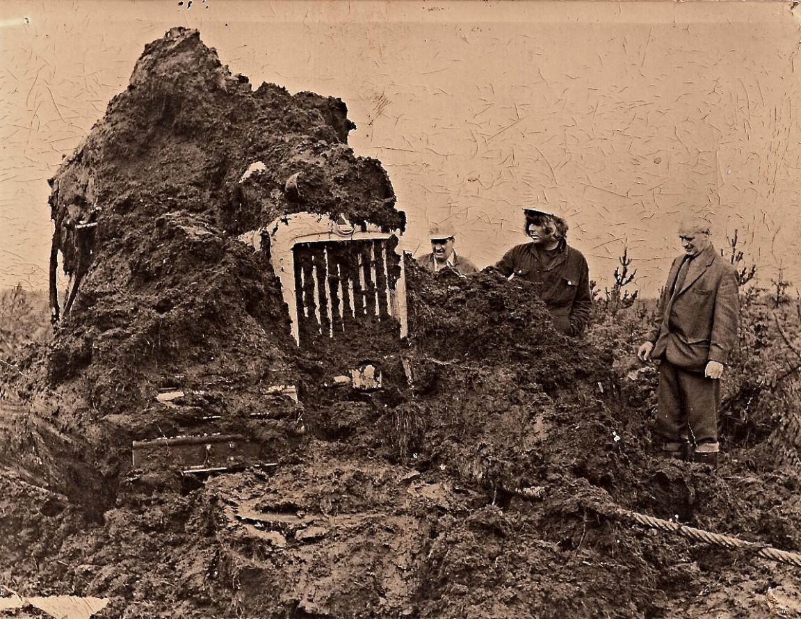 Pulling a Track Marshall from beneath a peat bog