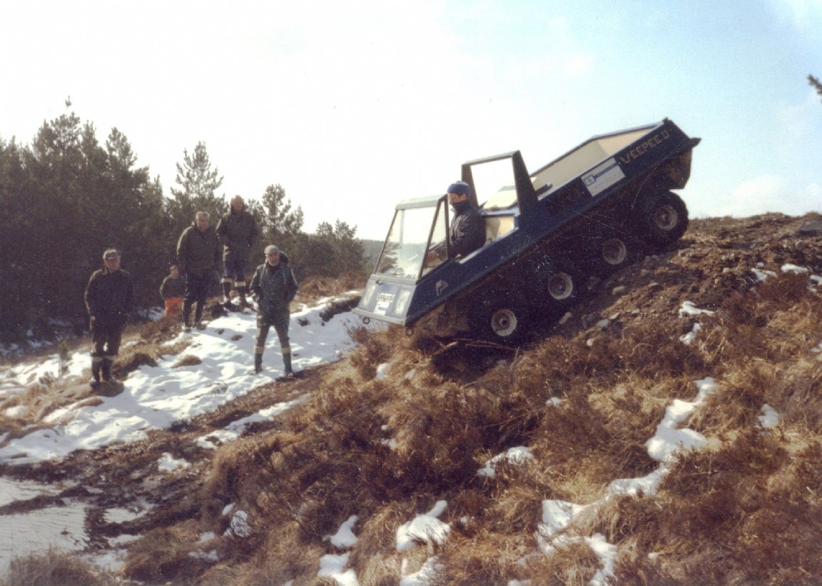 VeePee 8 wheel  ATV trial