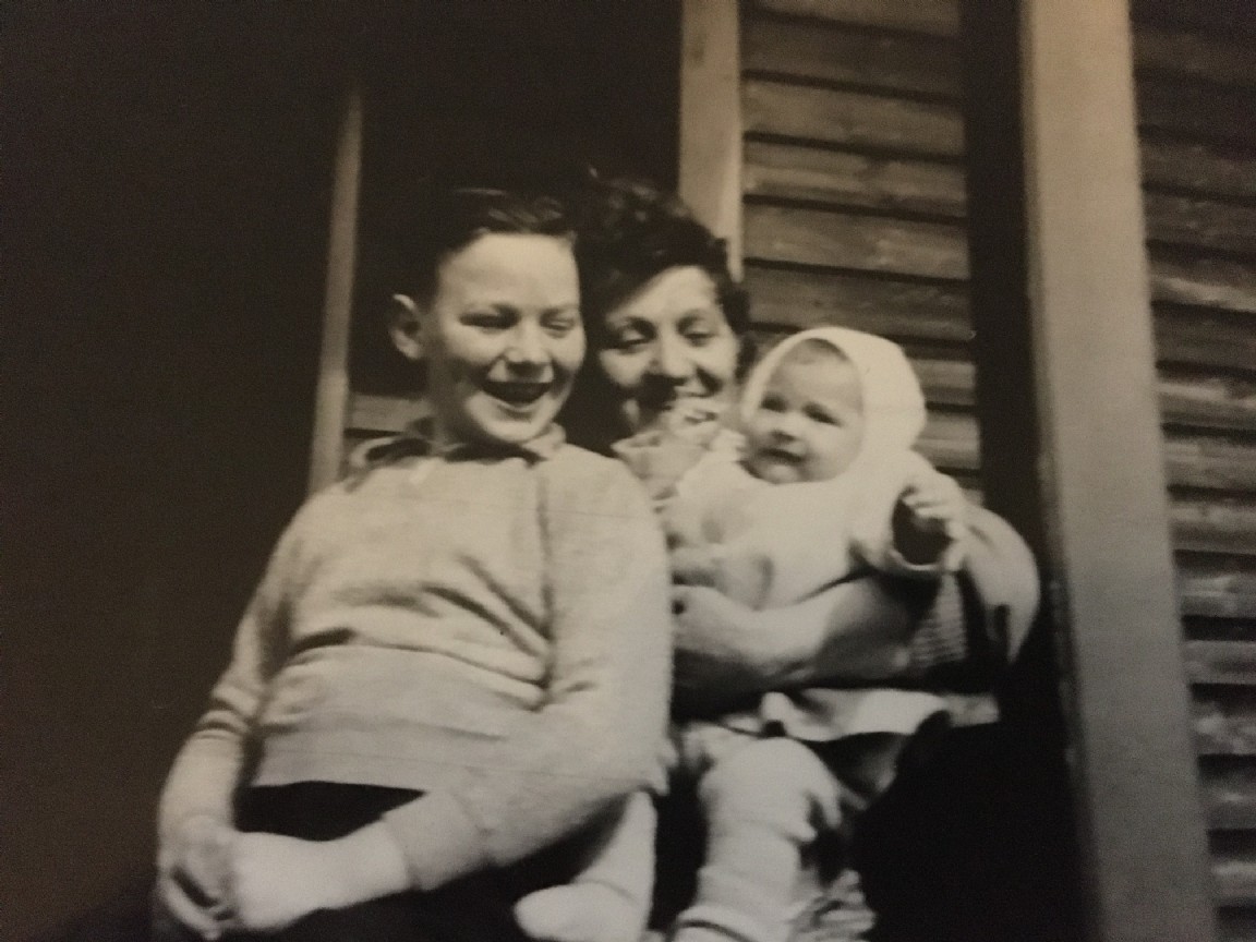 Allen Family at No 21 Achnamara