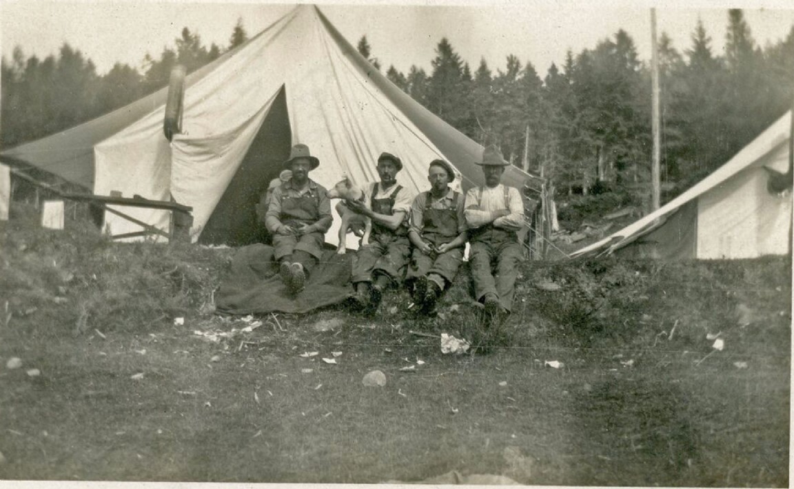 New England sawmillers in Scotland � setting up camp in Strathcarron