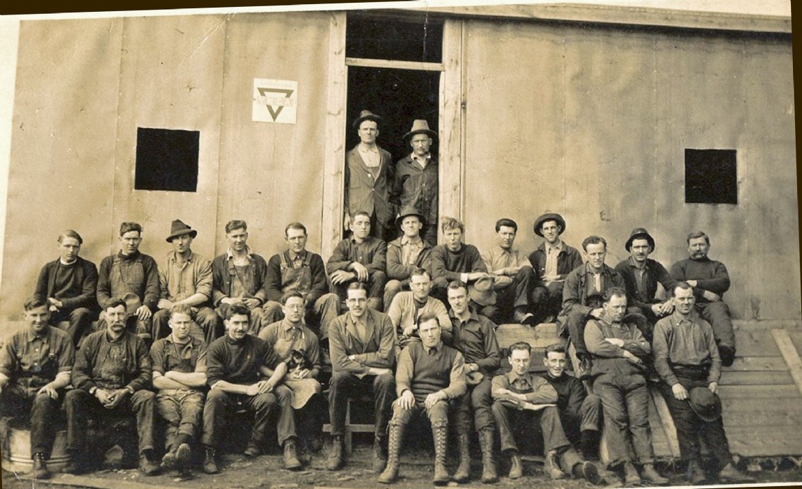 New England sawmillers in Scotland - group photographs
