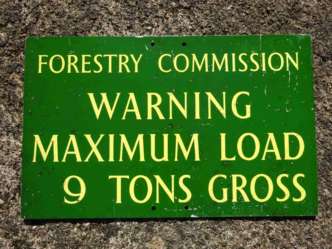 Forestry Commission bridge weight limit sign