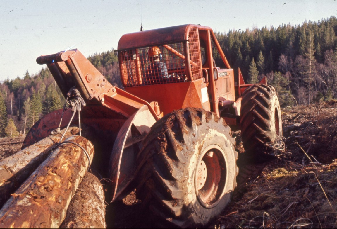 Timberjack Skidder � 360 possibly