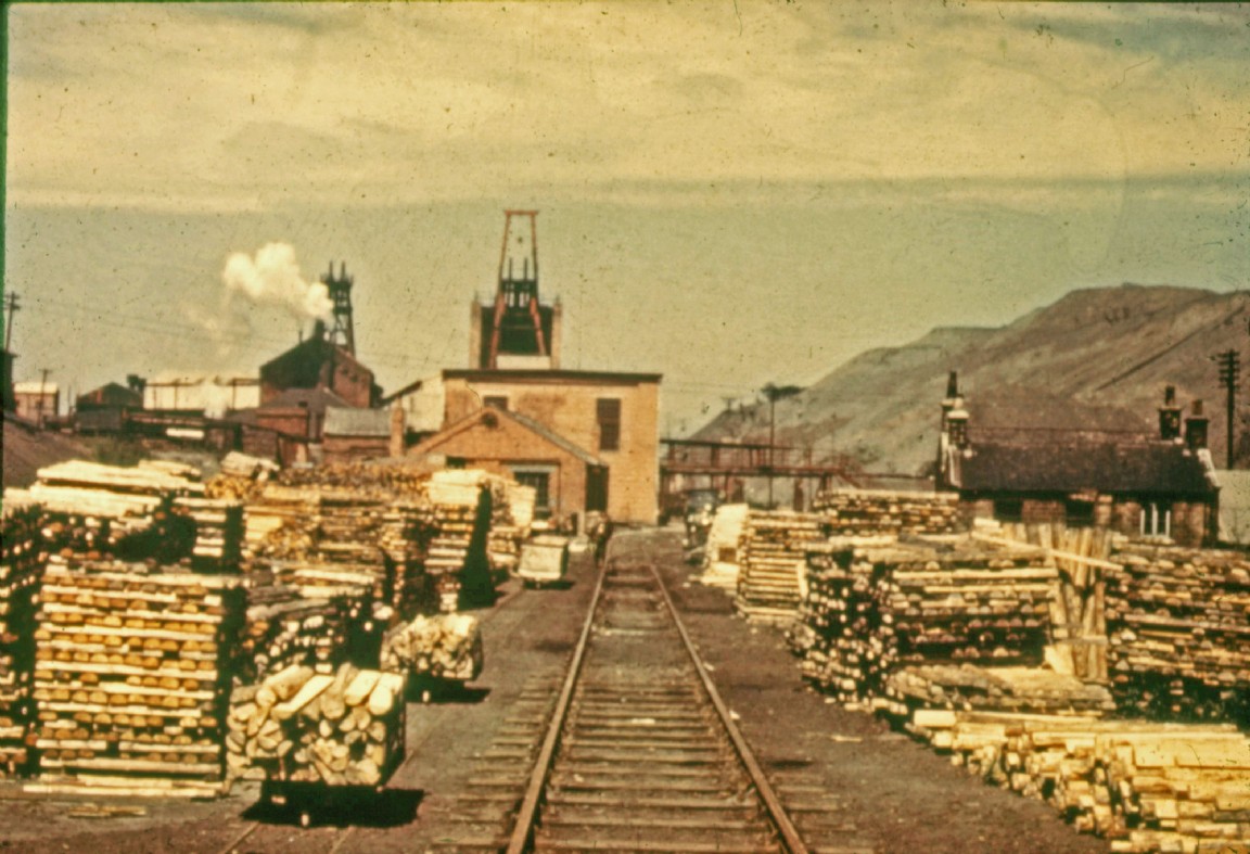 Use of timber at a coal mine