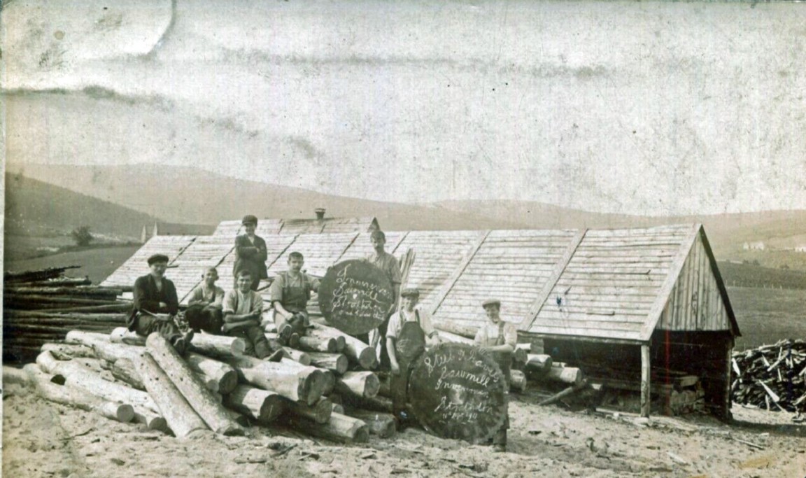 Steel and Davies Sawmill in Strathdon 11 Sep 1911 � at Inverernan close to Edinglassie House