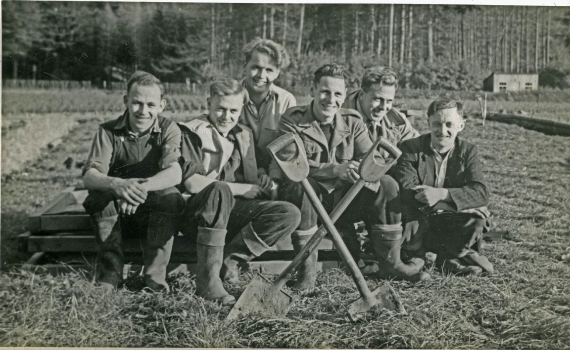 Benmore Forester Training School students in Uig Nursery � Benmore Forest